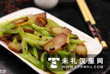 揭秘古代拜师礼：送芹菜腊肉是什么讲究？