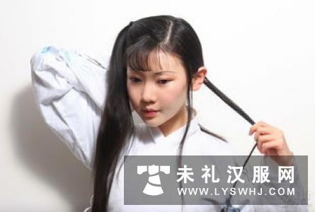 【发型教程】美美的汉服发型教程哦～