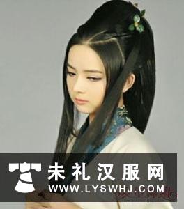 全盘少女百搭发型,非常适合元旦春节小仙女们外出游玩,参加年会活动的一款日常发