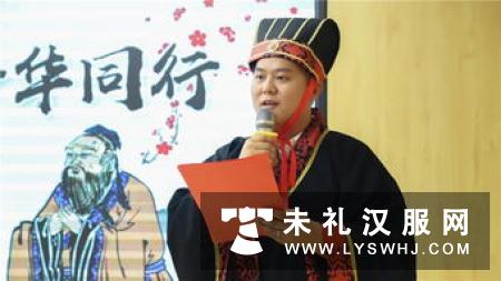 着汉服加冠加笄，富顺百余名学子行“成人礼”